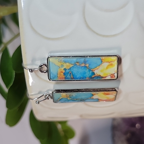 Marbled Watercolor Rectangle Drop Earrings - Picture 3 of 4